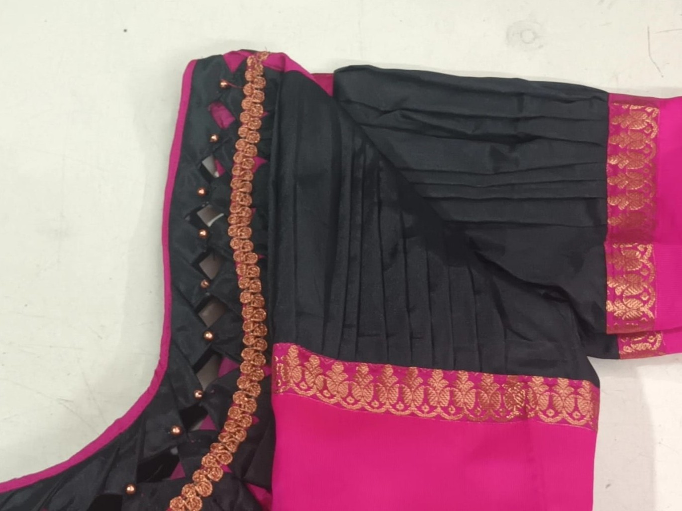 Royal Contrast Pleated Blouse